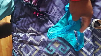 Preview 2 of Hotes Pov Teen - Colales cu&ntilde_ada