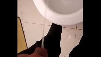 Preview 3 of Ebony Kitten - mi primo me manda video meando para que no cuente que es gay!