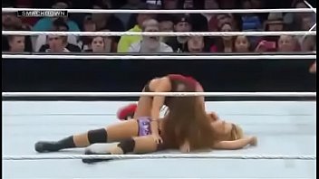 Preview 3 of Daughter Mom Lisbien - Nikki Bella vs Emma. SmackDown 2014.