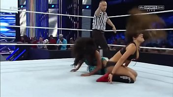 Preview 4 of Stepmon Bitch - Nikki Bella vs Naomi. SmackDown 2014.