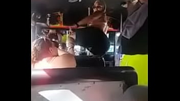 Preview 1 of Pussy Creampie Blowjob Indian - Gata en el bus