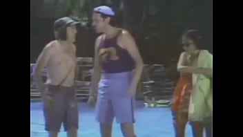 Preview 1 of Kesariya Ki Chudai - CHACH FAZENDO JOOJ NA PISCINA