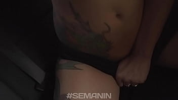 Preview 3 of Invite Friend To Fuck Gf - En el carro