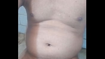 Preview 3 of Bbw Muslim Xxxvideo - Indian Gay Bottom taking own golden shower