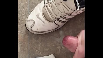 Preview 3 of Aveler Tout - German Soccer,  Fussballer jerking,  Nike Shox