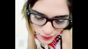 Preview 1 of Sexe Indu Nesiya - Mamando rica verga