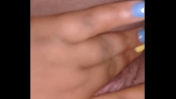 Preview 1 of Sonya Elma - Novia colombiana se masturba riko para mi