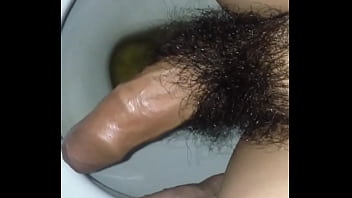 Preview 1 of Girl Toilet Hd - I&#039_m on Xvideos Shake cọke in toilet