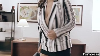 Preview 1 of Homomsex Com - Latina babe with a fear tricked into sex by a psychiatrist