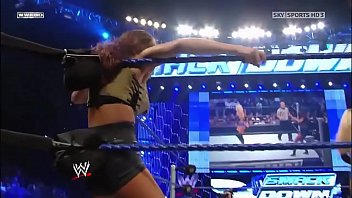 Preview 4 of Maglena St Michel - Eve Torres vs Michelle McCool. Smackdown 2009.