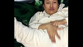 Preview 3 of Abuela Agarra Verga En El Metro - AMATEUR STARTS HER DAY WITH A GOOD SQUIRT HERE ON XVIDEOS 2024