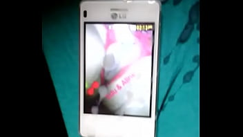 Preview 3 of Mom Sleeping Son Pornhub - Casal Edu e Aline - homenagem de um amigo pra minha esposa Aline. Ela adora homenagens.
