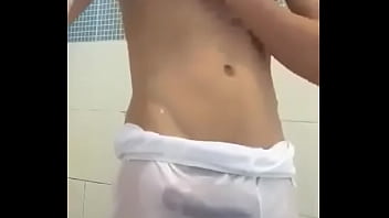 Preview 1 of Panteras Incesto 10 Part 1 - Punheta no Banho