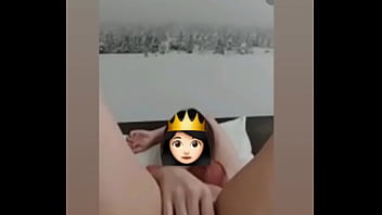 Preview 2 of Italy Scat - Esposa Se Masturbando de Perna Aberta
