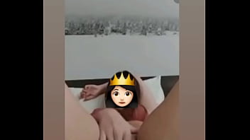 Preview 1 of Italy Scat - Esposa Se Masturbando de Perna Aberta