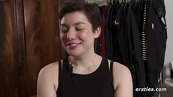Preview 4 of Wwwsex Hot - Short Haired Amateur Brunette Rubbing Sweet Pussy