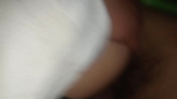 Preview 2 of Xvideos 2020 - En la cama con mi tia