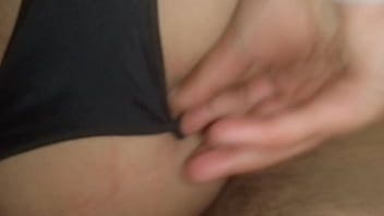 Preview 4 of Xvideos 2020 - En la cama con mi tia
