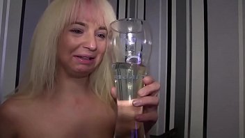 Preview 3 of Www Bff - mom d. piss all