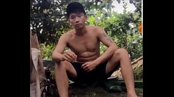 Preview 4 of Pakistan Sxce - Boy 18 cu hồng