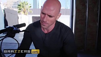 Preview 1 of Aunty India Bigtit - Big TITS in Sports - (Tiffany Tyler,  Johnny Sins) - Cooling Off With A Hot Fuck - Brazzers