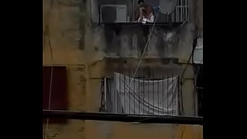 Preview 3 of Dase Grl - RUBIA GARCHANDO EN EL BALCON parte 1