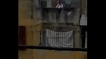 Preview 1 of Dase Grl - RUBIA GARCHANDO EN EL BALCON parte 1