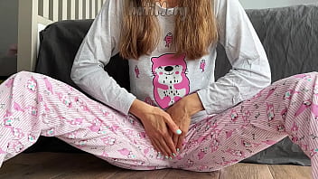 Preview 1 of Holly W6 - big squirt asian teen in pajama masturbate shaved pussy closeup