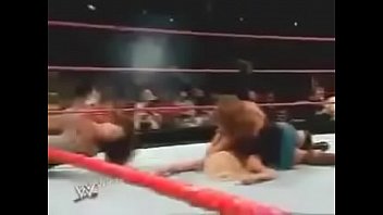 Preview 4 of Lesbian Kiss Girls - Torrie Wilson vs Mickie James.