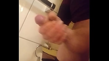 Preview 4 of Full Reka - hotel Badezimmer.