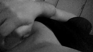 Preview 4 of Gay Males - Sola y masturbaci&oacute_n