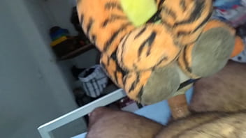 Preview 3 of Alix Lyxn - I&#039_m Masturbating with a toy