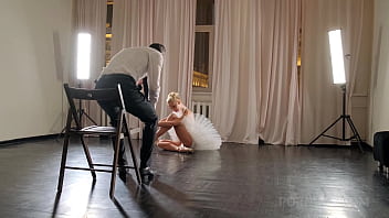 Preview 1 of Fisitng Double - Fucked a flexible ballerina at a concert