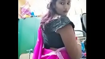 Preview 3 of Sunny Leony Fucked Tommy Gun - Swathi naidu exchanging saree by showing boobs, body parts and getting ready for shoot part-1