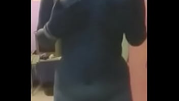 Preview 3 of Pakistani Village Desi Porn - Latina cachonda ense&ntilde_&aacute_ndolo todo.