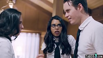 Preview 2 of Bloude Xx Vedio - Innocent virgin teen fucked by twisted stepsiblings