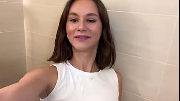 Preview 2 of Dogs Girl Sexvideo - Cassiemua Cute MILF Showing off Her Tits