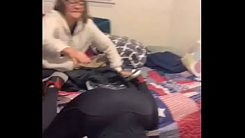 Preview 4 of Begs Me Orgasm - Mi hermana s.