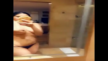 Preview 3 of Eat Tit 3gp - Penny lob 1