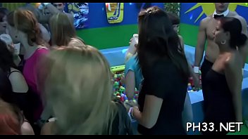 Preview 1 of Melayu Puting Tetek Panjang - Waiter fucking bitches in throat and other wholes with giant darksome dick