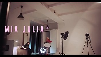 Preview 1 of Nxnxn Hd 2018 - Mia Julia - Nackt is Geil
