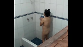 Preview 3 of Anime Monster Rape Girls Porn - Esp&iacute_ando a mi t&iacute_a planita ba&ntilde_andose