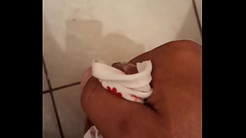 Preview 4 of School Girl Black Cock Xx - Gozando com a calcinha da esposa