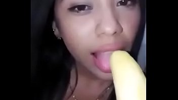 Preview 2 of Sxxxx Sxxx Vidiyo Poron Tup - quien quiere platano con aderezo