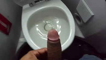 Preview 2 of Sissy Oil - Jalando polla