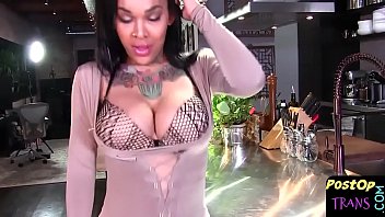 Preview 1 of Turkish Vintage Meltem Isik - Post op trans babe plays with her pussy