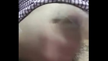 Preview 2 of Mamando Pene Novio - Algo de leche