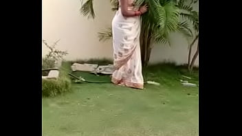 Preview 3 of Family Inces Porn - Swathi naidu saree dropping part-3 short film shooting