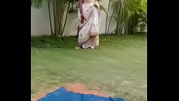 Preview 4 of My Gf Hot Moms - Swathi naidu saree dropping part-4 short film shooting