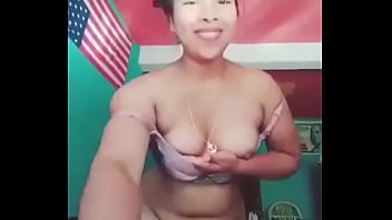 Preview 4 of Rheena Queen - Me prest&oacute_ su celular y ten&iacute_a este video